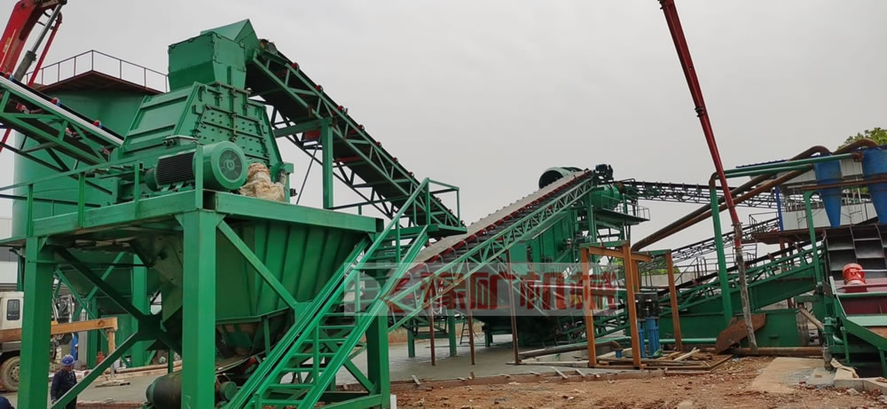 南陽(yáng)成套制砂生產(chǎn)線(xiàn)